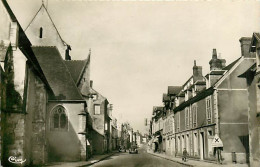 61* LE MERLERAULT Eglise  -  Grande Rue   CPSM(9X14)       MA105,1285 - Le Merlerault