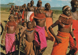 Kenya - Gruppo Di Persone Con Bambini - Formato Grande Viaggiata Mancante Di Affrancatura – FE390 - Kenya