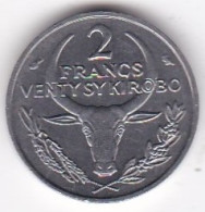Madagascar 2 Francs 1965 Buffle / Fleur, En Acier Inoxydable, KM# 9 - Madagascar