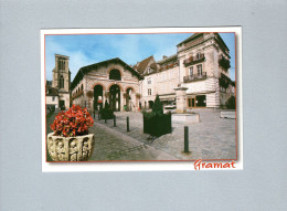 Gramat (46) : Place De La Halle - Gramat