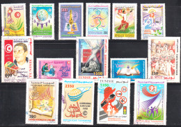 Tunisie / Lot De 30 Timbres Des  événements Nationaux & Mondiaux  - 30V- Obli - Lots & Kiloware (mixtures) - Max. 999 Stamps