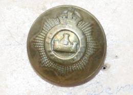 BOUTON MILITAIRE ANGLAIS - DEVONSHIRE REGIMENT UK 1901-52 ARMEE TROUPE WWII 18mm / ANTIQUE BUTTON ENGLAND   (2203.350) - Bottoni