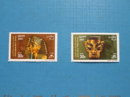 2001 EGYPT Ancient Gilded And Gold Masks (JOINT WITH CHINA) 2V STAMP - Emissions Communes