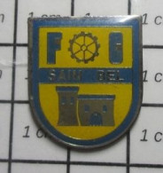 1317 Pin's Pins / Beau Et Rare / SPORTS / CLUB FOOTBALL FC SAIN BEL - Football