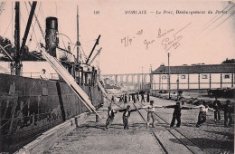 Morlaix - Le Port - Dechargement Du Jarlot -  CPA °Jp - Morlaix