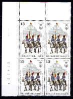 BE   2308  XX   ---   Escorte Royale à Cheval   --  Bloc De 4  Coin De Feuille - Coins Datés