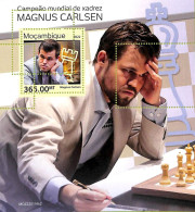 A9098 - Mozambique - ERROR MISPERF Stamp Sheet - 2022  Magnus Carlsen, Chess - Echecs