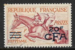 Réunion 1954 P.A N°318 Oblitéré. Hippisme. Cote 44€ - Airmail