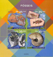 A9269 - S.TOME E PRINCIPE - ERROR MISPERF Stamp Sheet - 2021 - Fossils - Fossilien