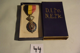 C44 Ancienne Médaille Militaire Habilité Moralité Avec Son écrin 5 - Sonstige & Ohne Zuordnung