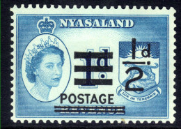 Nyasaland 1963 QE2 1/2d Ovpt On 1d Green Blue Umm SG 188 ( J17 ) - Nyasaland (1907-1953)