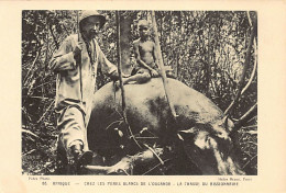 Uganda - White Father Hunting An Hippopotamus - Publ. Propagation De La Foi 66 - Uganda