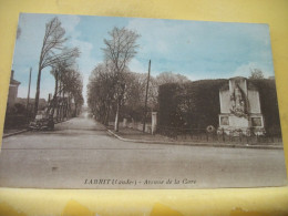 40 1564 INCONNU SUR DELCAMPE. CPA COLORISEE - VUE DIFFERENTE N° 1 - 40 LABRIT - AVENUE DE LA GARE - AUTO - Labrit