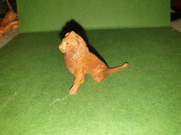 JOUET ANCIEN / FIGURINES / FIGURINE CLAIRET LION ASSIS / ZOO / MARQUÉE FRANCOIS CLAIRET - Autres & Non Classés