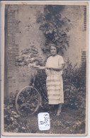 LA FERTE-LOUPIERE- CARTE-PHOTO- LA JEUNE GENEVIEVE GAUGUIN ET SA BICYCLETTE AU DEPART POUR TROYES - Autres & Non Classés