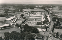 CPM- 10293-Allemagne - Harsewinkel -   Mähdrescher Fabrik Claas Aus Der Vogelschau Um 1960-Livraison Offerte - Harsewinkel