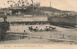 FRANCE - Lyon - Vue Sur La Place Bellecour Et Coteau De Fourvière - E.R - Animé - Carte Postale Ancienne - Sonstige & Ohne Zuordnung