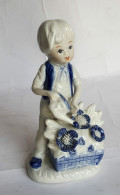 FIGURINE EN PORCELAINE GARCON JARDINIER GIORGIO ITALIE - Personen