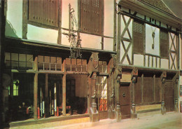 FRANCE - Aubigny Sur Nere (cher) - Vue Panoramique Des Maisons Du XVIe Siècle Rue Charbon - Carte Postale - Aubigny Sur Nere