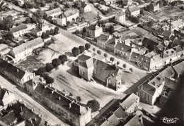 FRANCE - Vailly Sur Sauldre (cher) - Vue Générale De La Place De L'église - Vue Aérienne - Carte Postale Ancienne - Bourges