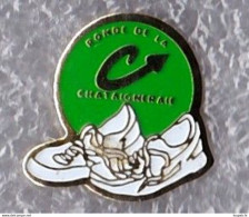 PIN S RONDE DE LA CHATAIGNERAIE ( CANTAL ) - Athlétisme