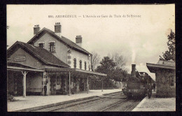 CPA 42 - ANDREZIEUX - L'ARRIVEE EN GARE DU TRAIN DE ST ETIENNE - Andrézieux-Bouthéon