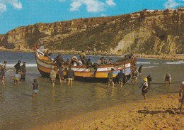 Portugal --NAZARE -- Barco--- Bateau  (très Animée) - Leiria