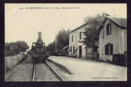 CPA 44 - LES MOUTIERS - LA GARE - ARRIVEE D'UN TRAIN - Les Moutiers-en-Retz