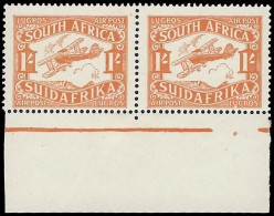 South Africa 1929 1/- Airmail White Spot Under "U" In Pair UM  - Unclassified