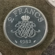 2 FRANCS 1982 MONACO FDC SCELLEE ISSUE DU COFFRET - 1960-2001 Francos Nuevos