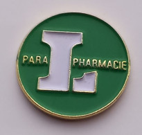 H39 Pin's Centre Commercial LECLERC PARA PHARMACIE 2 Logo Vert Achat Immédiat - Medizin