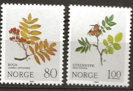 Norge Norway 1980 Christmas: Plants, Roses,  Rosaceous Plants., Flowers,  Mi 825-826, MNH(**) - Neufs