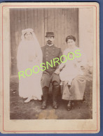 PHOTO  D'UN MILITAIRE  AVEC SA FAMILLE - A IDENTIFIER - 1914 - Oorlog, Militair