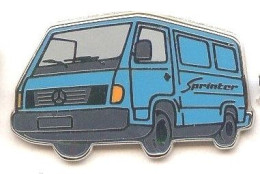 V96 Pin's Utilitaire MERCEDES BLEU SOFREC Sprinter Achat Immédiat - Mercedes