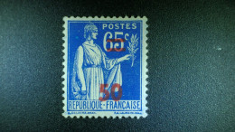 1940 / 1941 N° 479 SURCHARGE DEPLACER   PAIX  OBLIT DOS CHARNIERS - Usados