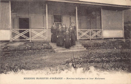 Tonga - Native Novices And Their Teacher - Publ. Missions Maristes D'Océanie  - Tonga