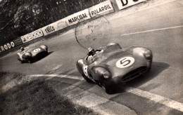 Sport Automobile - 24 Heures Du Mans , Juin 1959 - Les Deux Vainqueurs Dans Un Virage - Course Auto - Le Mans
