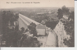 BOUCHE Du RHÖNE -  3892 - ROQUEFAVOUR - Le Sommet De L'Aqueduc ( - Petite Animation - N-a Pas Circulé ) - Roquefavour