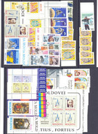 1994. Moldova, Complete Year Set, 48v + S/s + Sheetlet + 2 Stamp Cards,  Mint/** - Moldawien (Moldau)