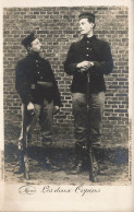 MILITARIA - Humour - Les Deux Copins - Carte Postale Ancienne - Humor