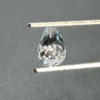 Topaze Irradiée Du Brésil - Briolette 1.49 Carat - 7.2 X 5 X 5 Mm - Topaz