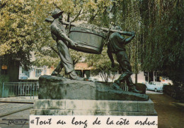 Macon - Porteurs De Benne Morlon   - Collection Moisy - Sculture