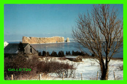 PERCÉ, QUÉBEC - VUE DU ROCHER PERCÉ EN HIVER - PAUL VEILLEUX LTÉE - COLLECTION ANDRÉ METHOT - - Percé