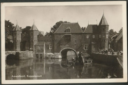 Amersfoort - Koppelpoort Met Hijswerktuig Op Het Water. Levendig - Amersfoort