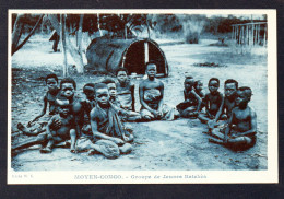 Congo Belge. Moyen-Congo. Groupe De Femmes Et Enfants Batekés ( Peuple Teké). - Congo Belge