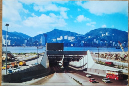 Hong Kong Tunnel To Kowloon Postcard Circa 1970s - Chine (Hong Kong)