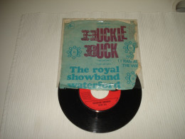 B13 / The Royal Showband Waterford – Huckle Buck - SP – CF168 - Fr 1964   VG+/G - Disco, Pop