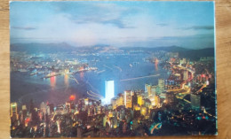 Hong Kong City Nightime Circa 1970s To 80s - Chine (Hong Kong)