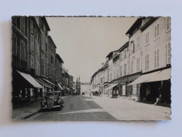 PONT DE VAUX (01/Ain) - Grande Rue Avec Voiture CITROEN En Premier Plan - Pont-de-Vaux