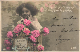 FANTAISIES - De Tout Ce Qu'il Contient Vous Aurez La Surprise - Une Jeune Fille Qui Sourit - Carte Postale Ancienne - Sonstige & Ohne Zuordnung